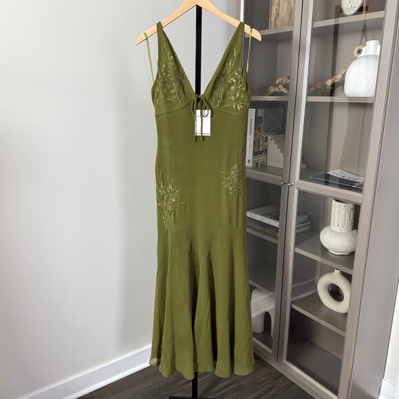 Reformation Ziva Sequin Embellished Olive Green Dress 4 NEW Limited Edition Midi - Picture 2 of 8